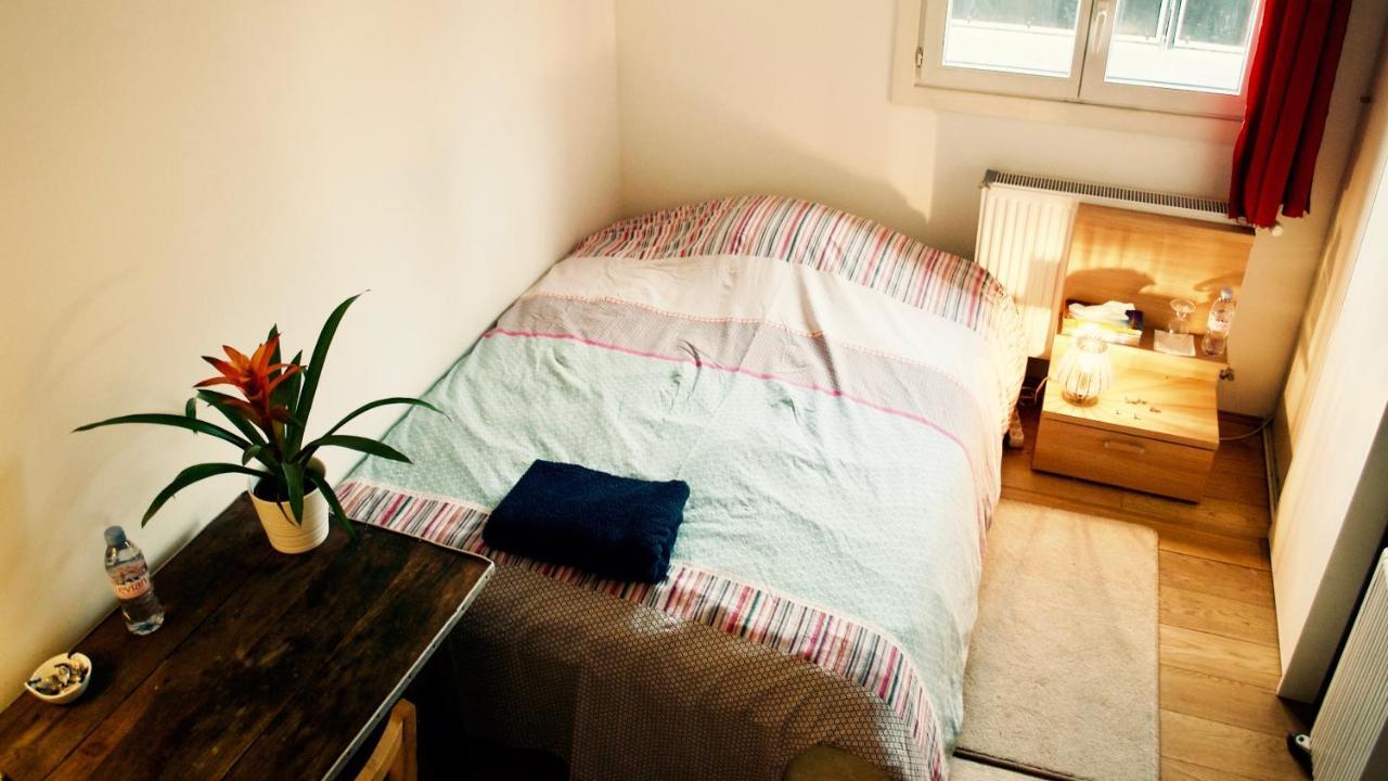 Apartamento Chbre 2 Pers, Sdb Privee, Repas Et Taxi Cdg Extra Aulnay-sous-Bois Exterior foto